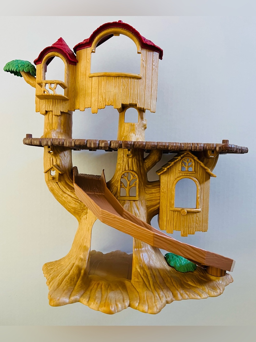 Sylvanian Families Calico Critters Tree House Incomplete